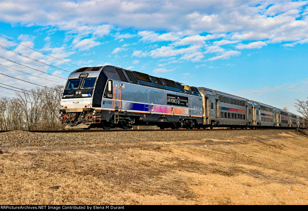 NJT 4523 on train 5438